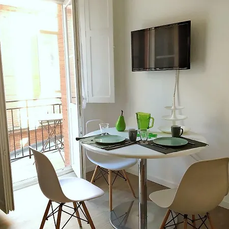 Апартаменты Capitole Jeanne D Arc - Nice Comfortable Flat, Central, Balcony And Charm *